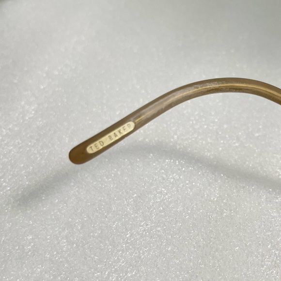 Ted Baker eyeglass frames - Picture 11 of 12